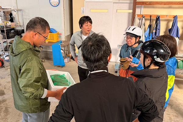 大入島 カキ養殖場視察