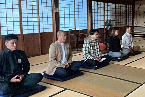座禅体験(見星禅寺)